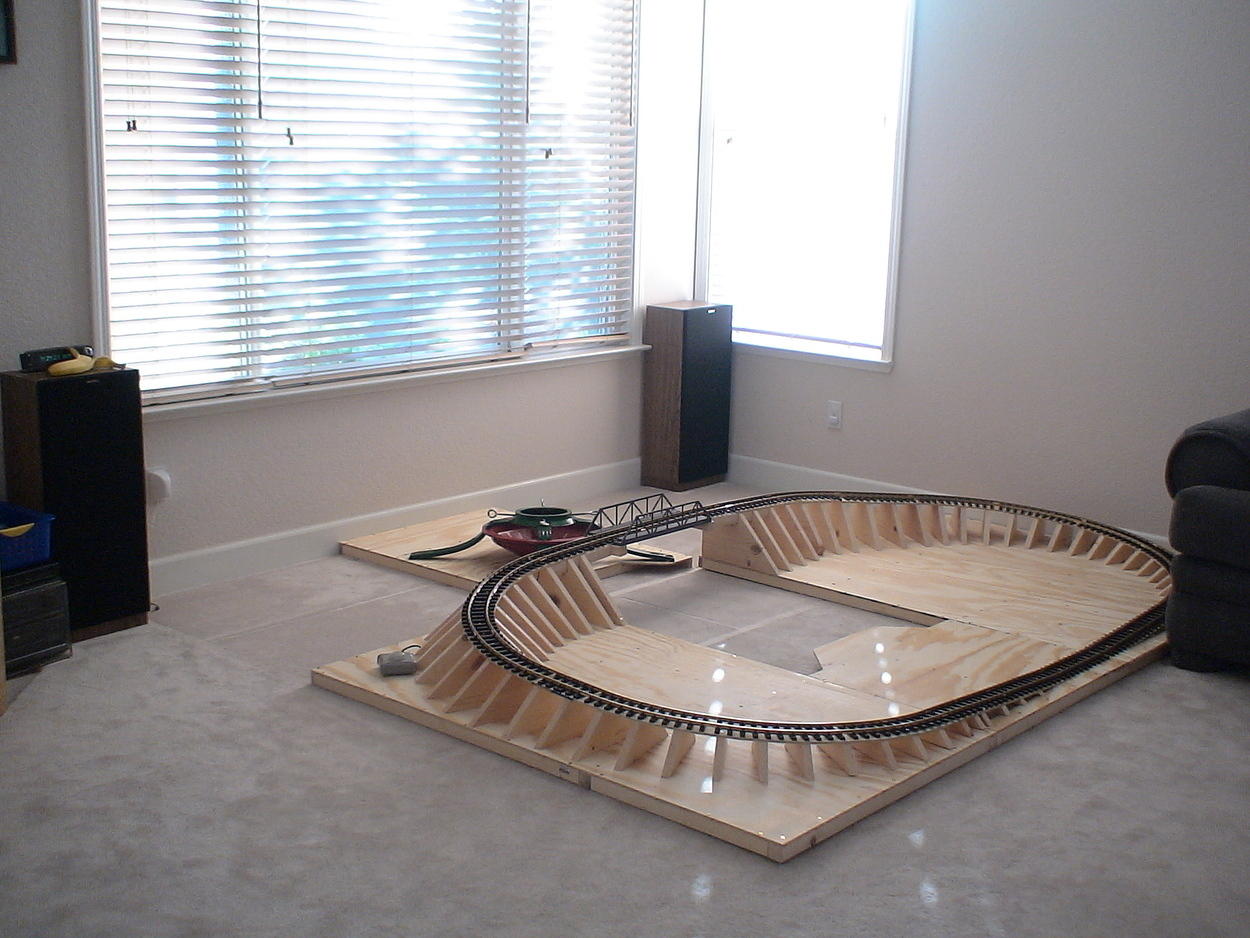 Table slid out from 1st wall