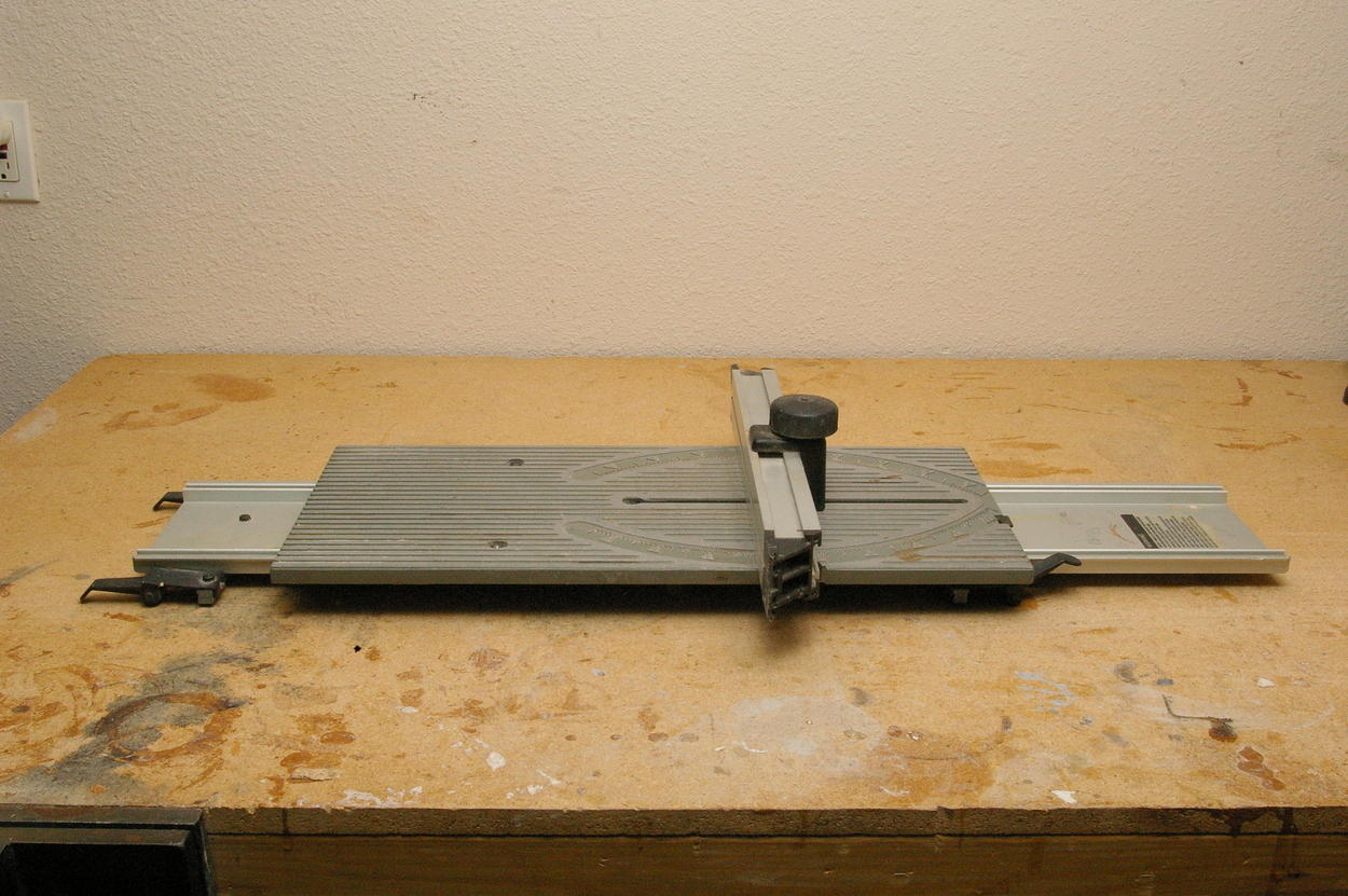 Ryobi BT3000/BT3100
Sliding Miter Table
$40