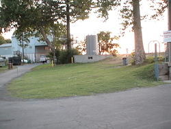 Front grass area to lay/rig boats