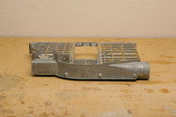 Ryobi BT3000/BT3100
Blade mount housing - other side